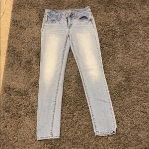 american eagle light wash jeans
